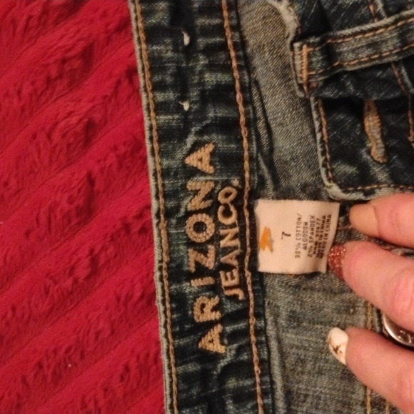 Arizona jean shorts sz 7 - Picture 2 of 3